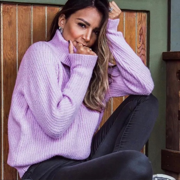 💜Forever 21 lilac purple turtleneck  sweater💜 - Picture 1 of 6